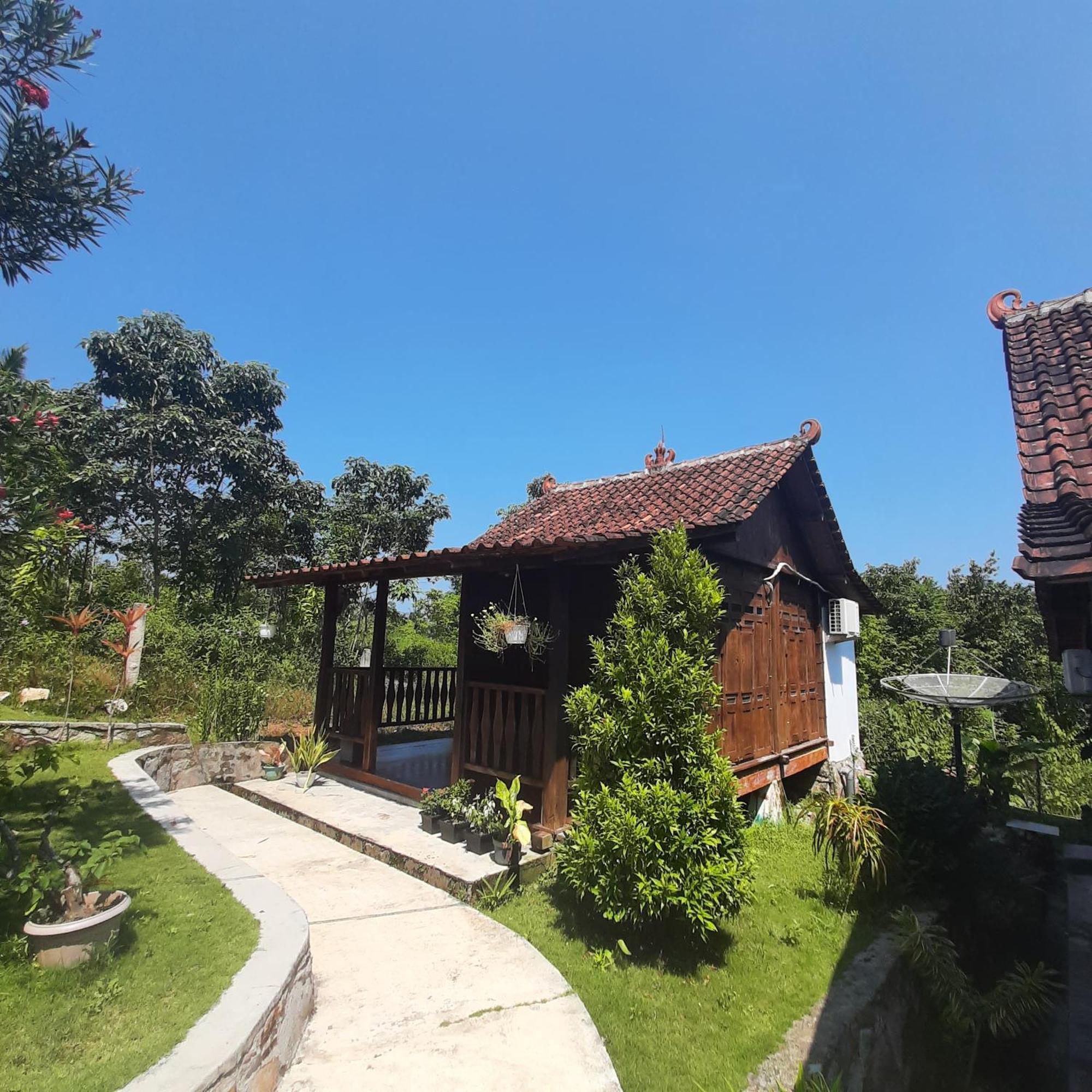 Wisma tamu Deepsky Karimunjawa
